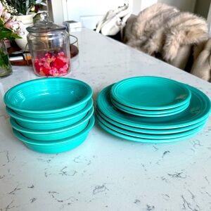 Fiesta Ware Dinner Set incl. 4 dinner plates, 3 bread plates & 4 salad bowl.